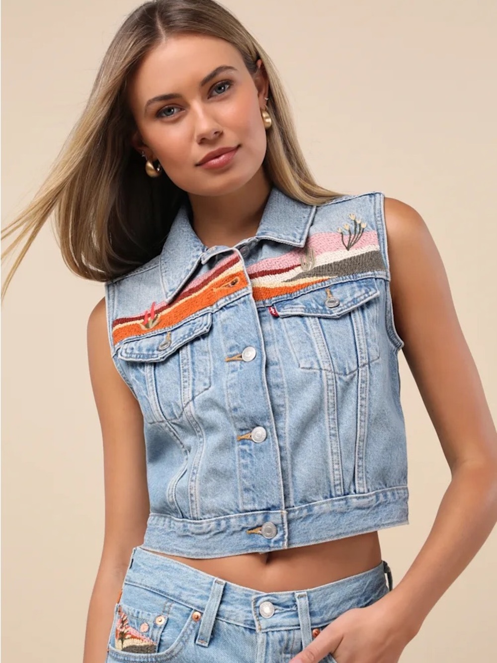 Levi's Light Blue Desert Utopia Embroidered Denim Vest and 501 90’s Jeans Set - Picture 3 of 16